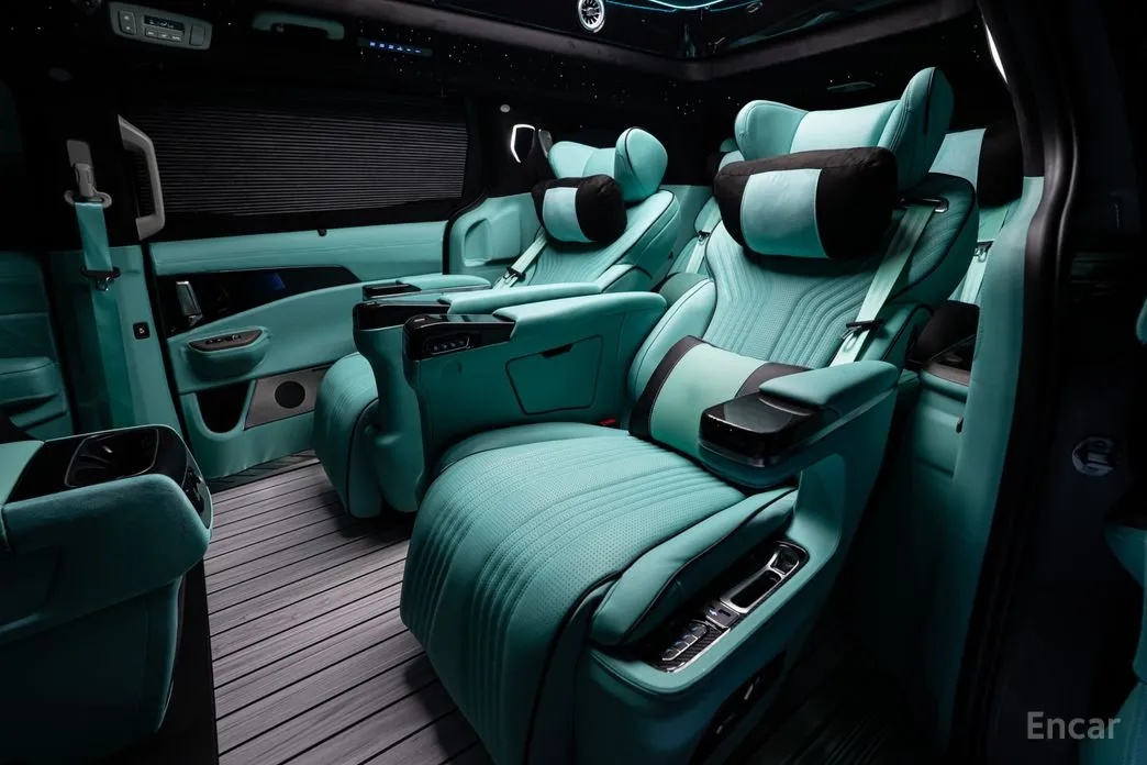 Фото 12 - Kia Carnival