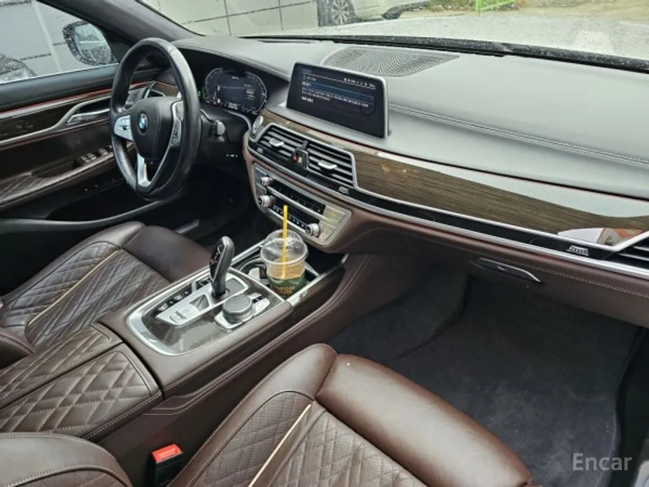 Фото 7 - BMW 7 Series