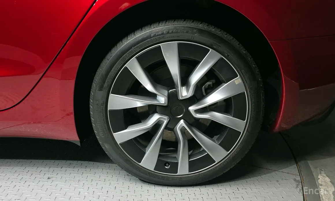 Фото 5 - Tesla Model 3