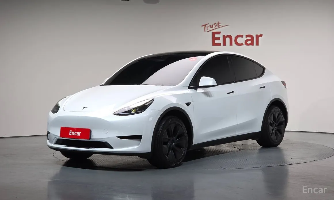 Фото 1 - Tesla Model Y