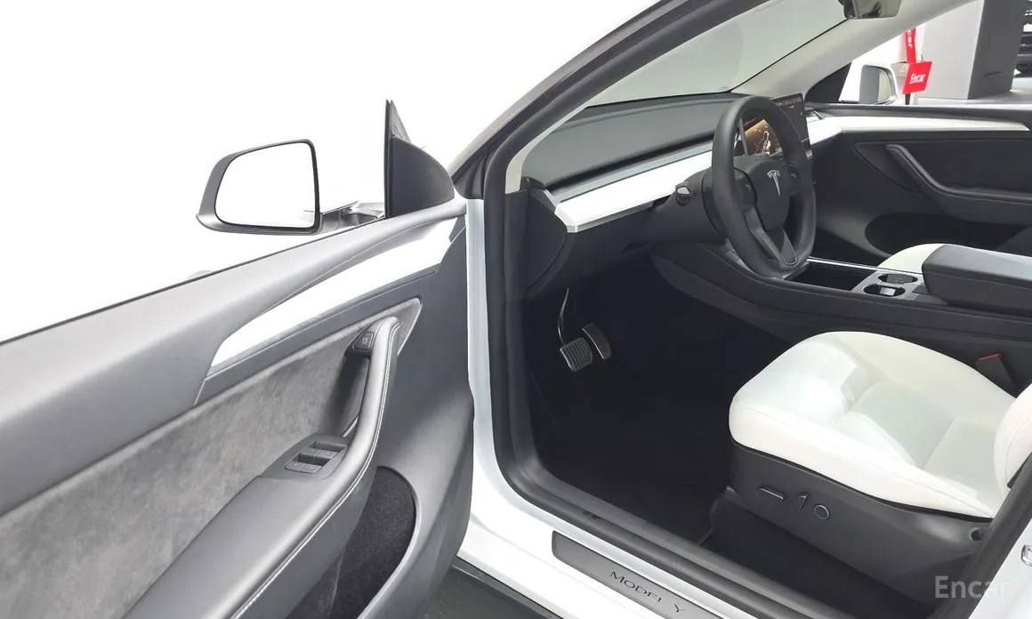 Фото 11 - Tesla Model Y