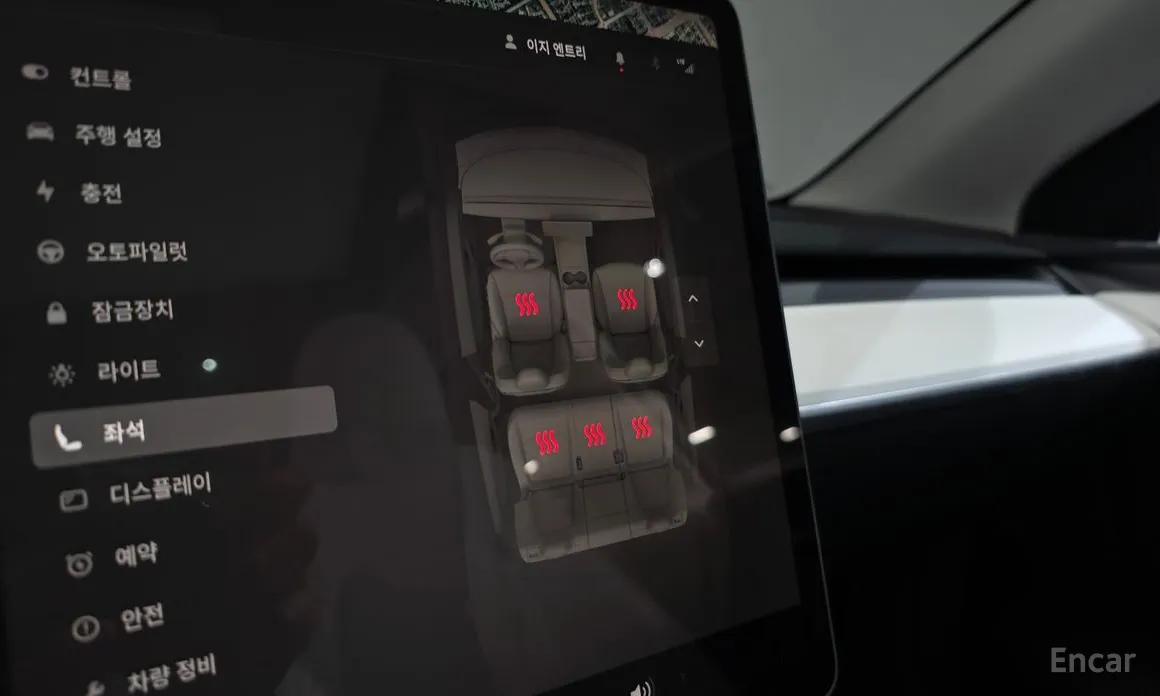 Фото 17 - Tesla Model Y