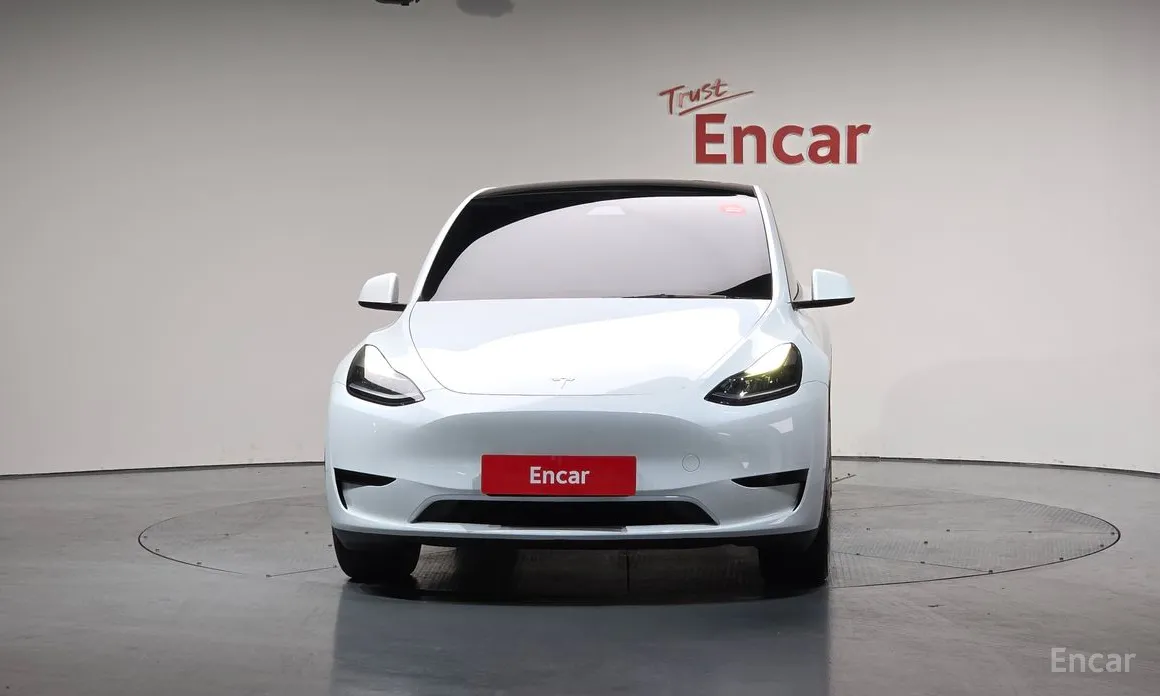 Фото 3 - Tesla Model Y