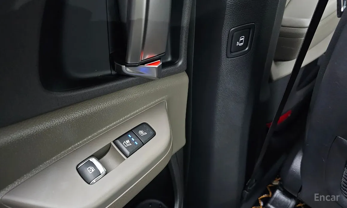 Фото 19 - Kia Carnival