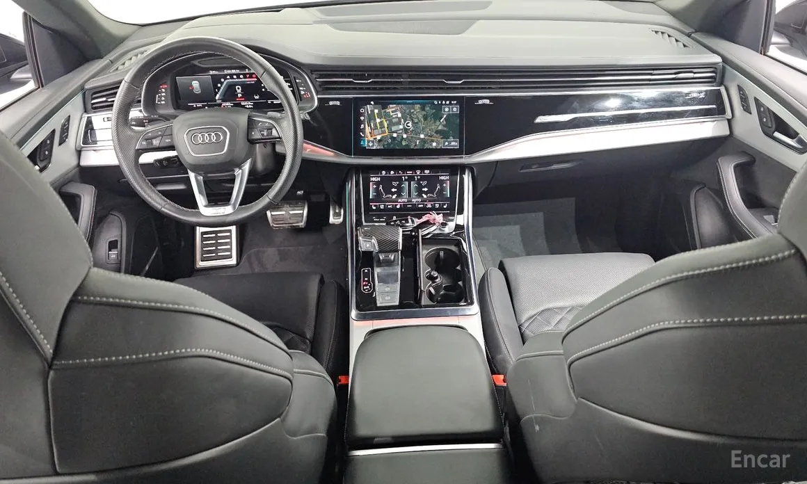 Фото 7 - Audi Q8