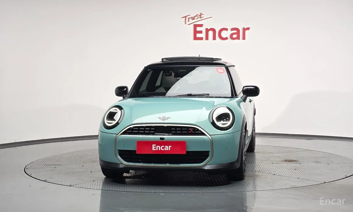 Фото 3 - Mini Cooper