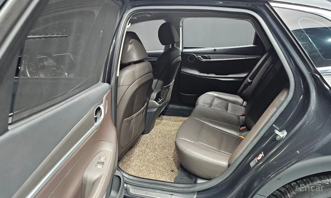 Фото 12 - Hyundai Grandeur