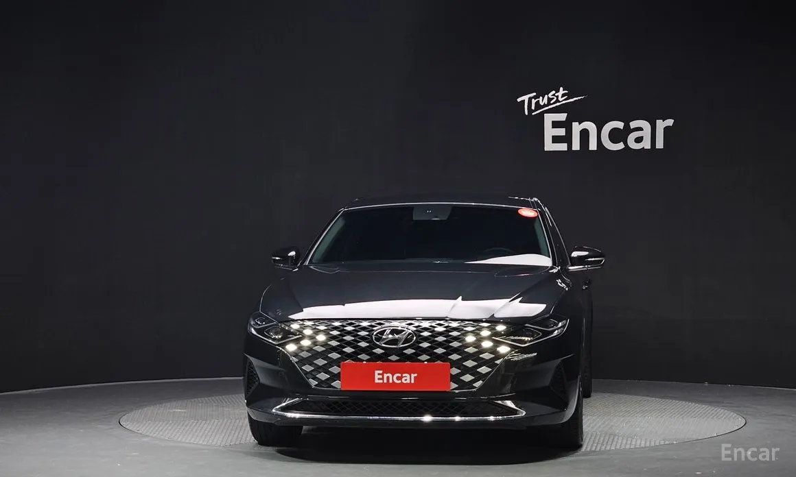 Фото 3 - Hyundai Grandeur