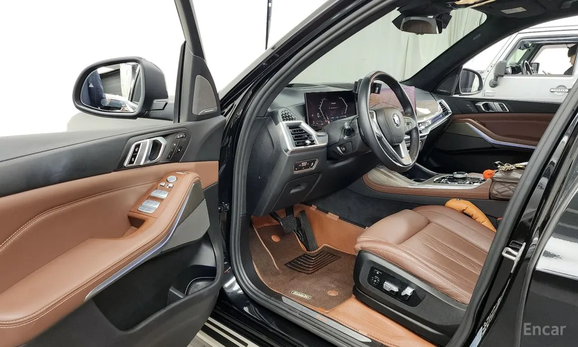 Фото 10 - BMW X7