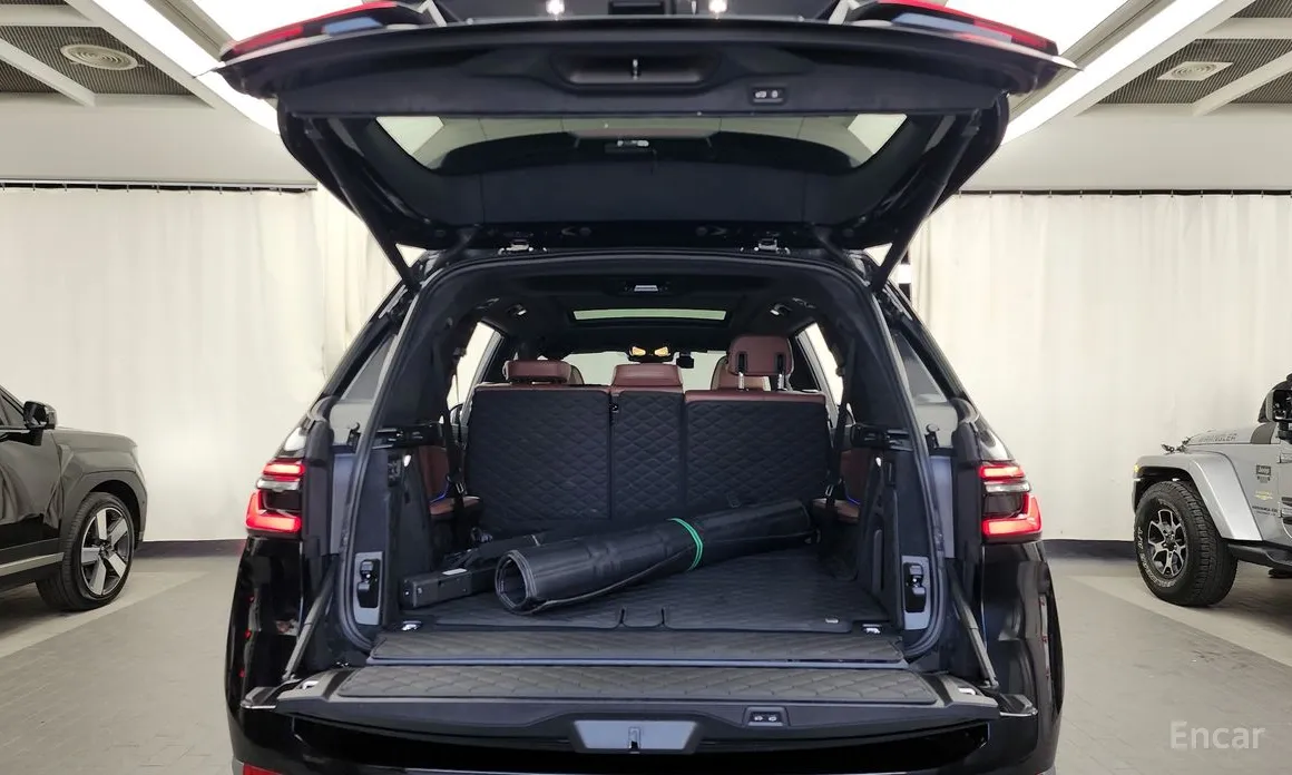 Фото 20 - BMW X7