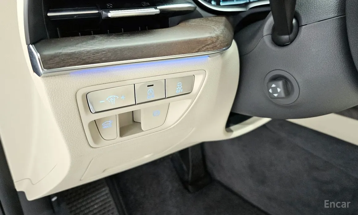 Фото 14 - Genesis G80
