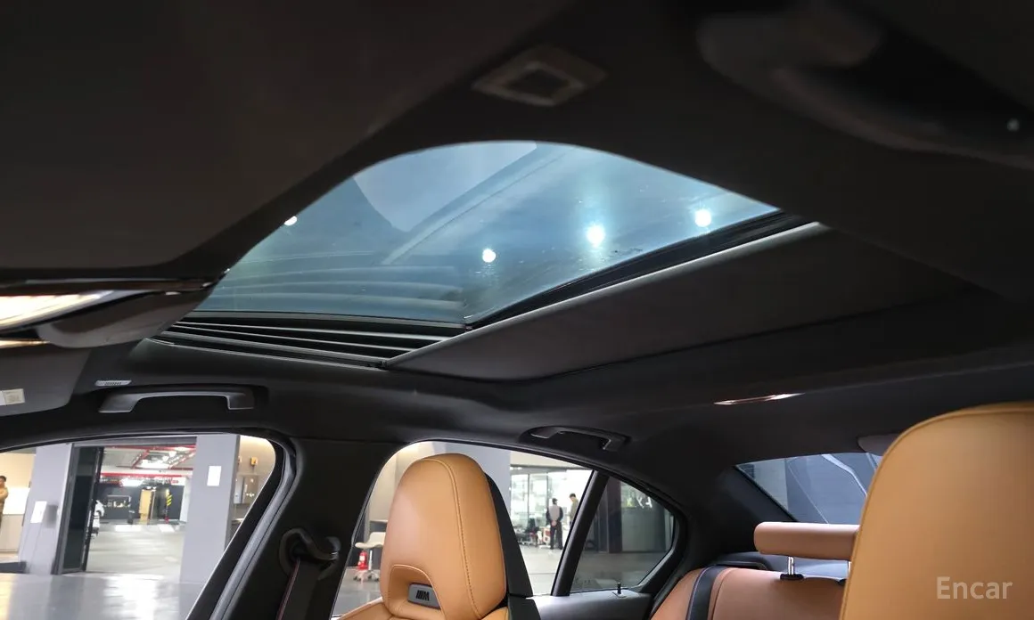 Фото 19 - BMW 3 Series