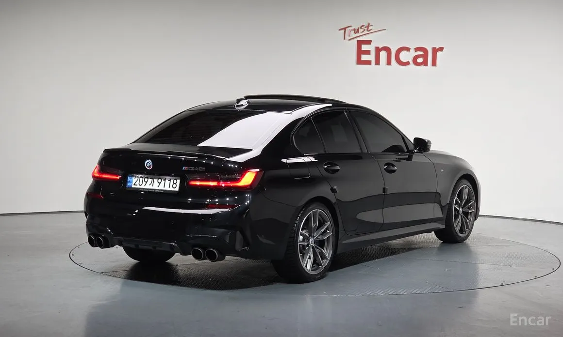 Фото 2 - BMW 3 Series