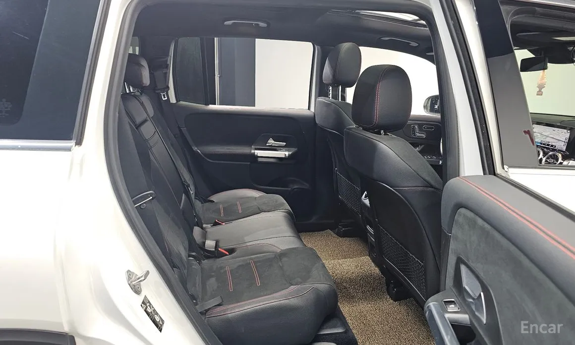 Фото 12 - Mercedes-Benz GLB-Class