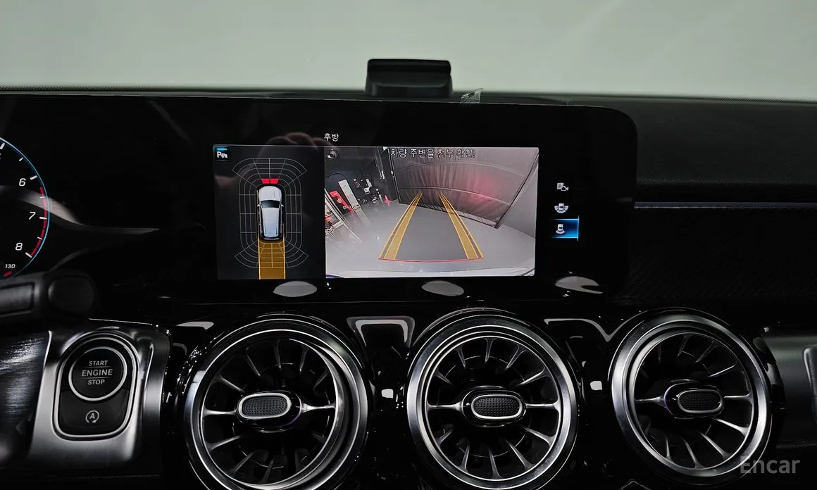 Фото 15 - Mercedes-Benz GLB-Class