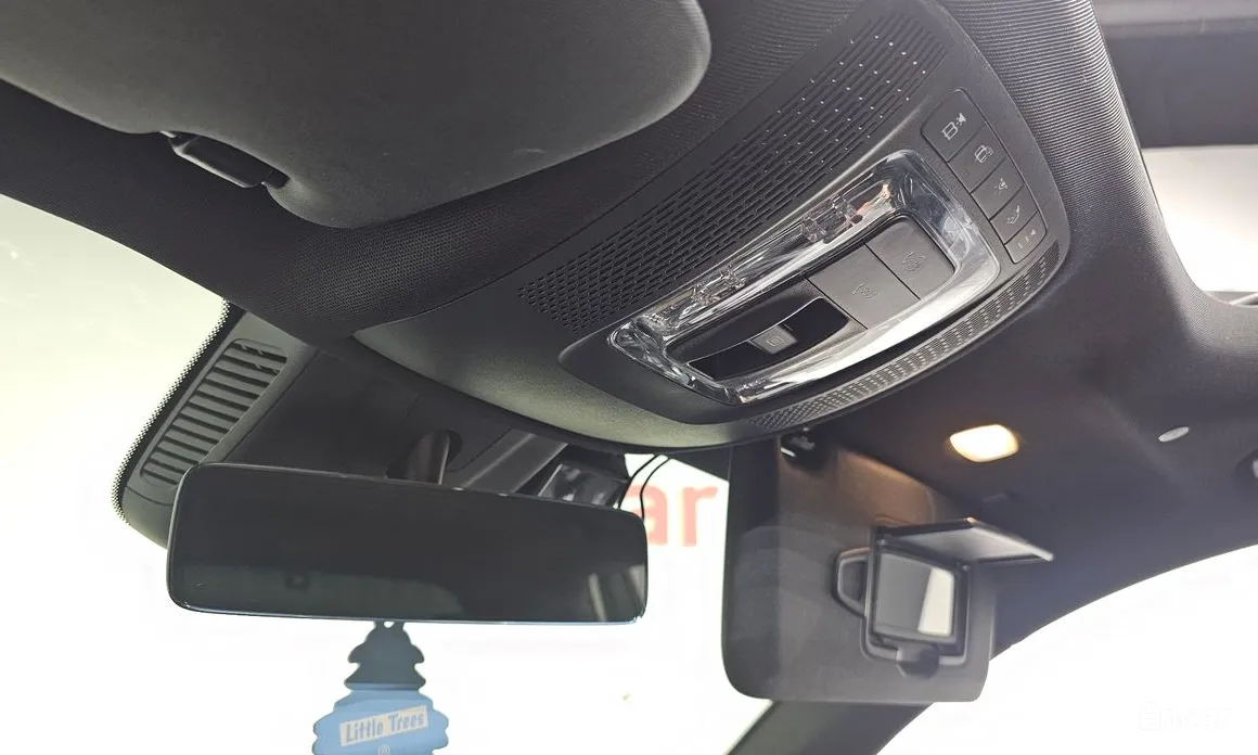 Фото 17 - Mercedes-Benz GLB-Class