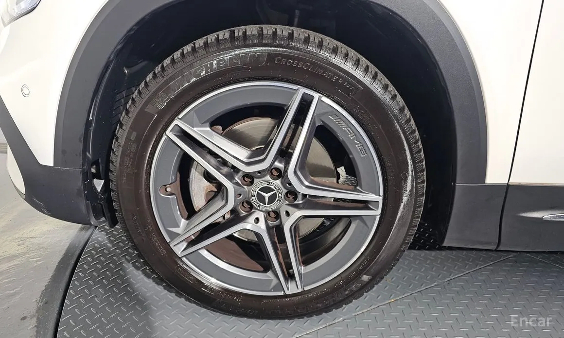 Фото 5 - Mercedes-Benz GLB-Class