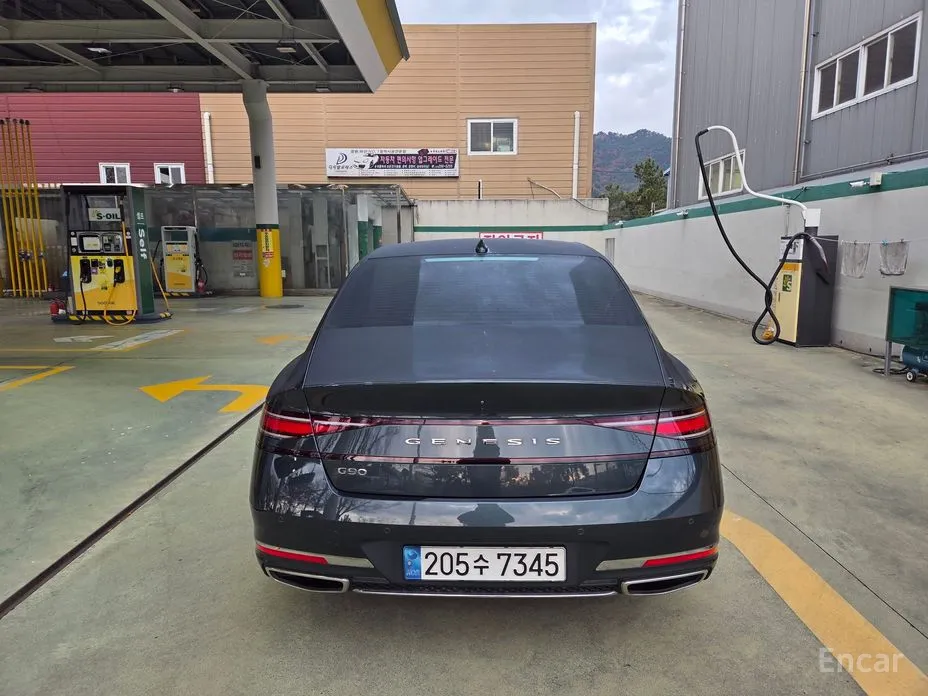 Фото 4 - Genesis G90