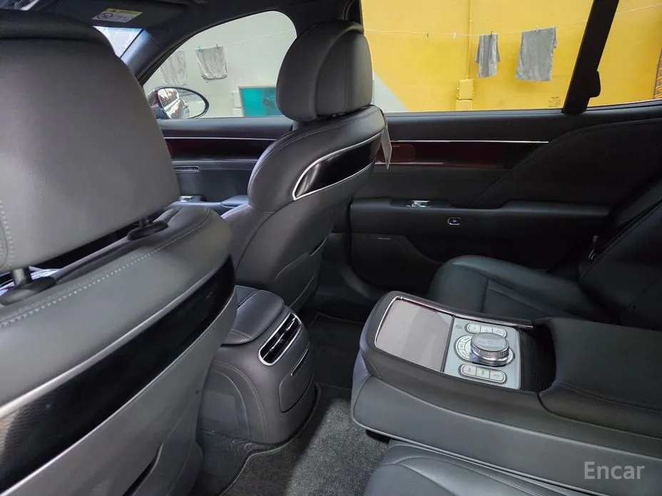 Фото 7 - Genesis G90