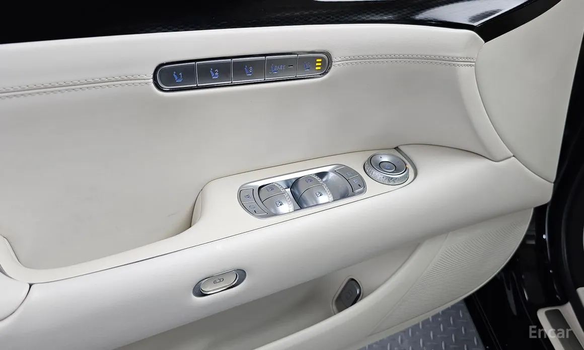 Фото 20 - Genesis G90