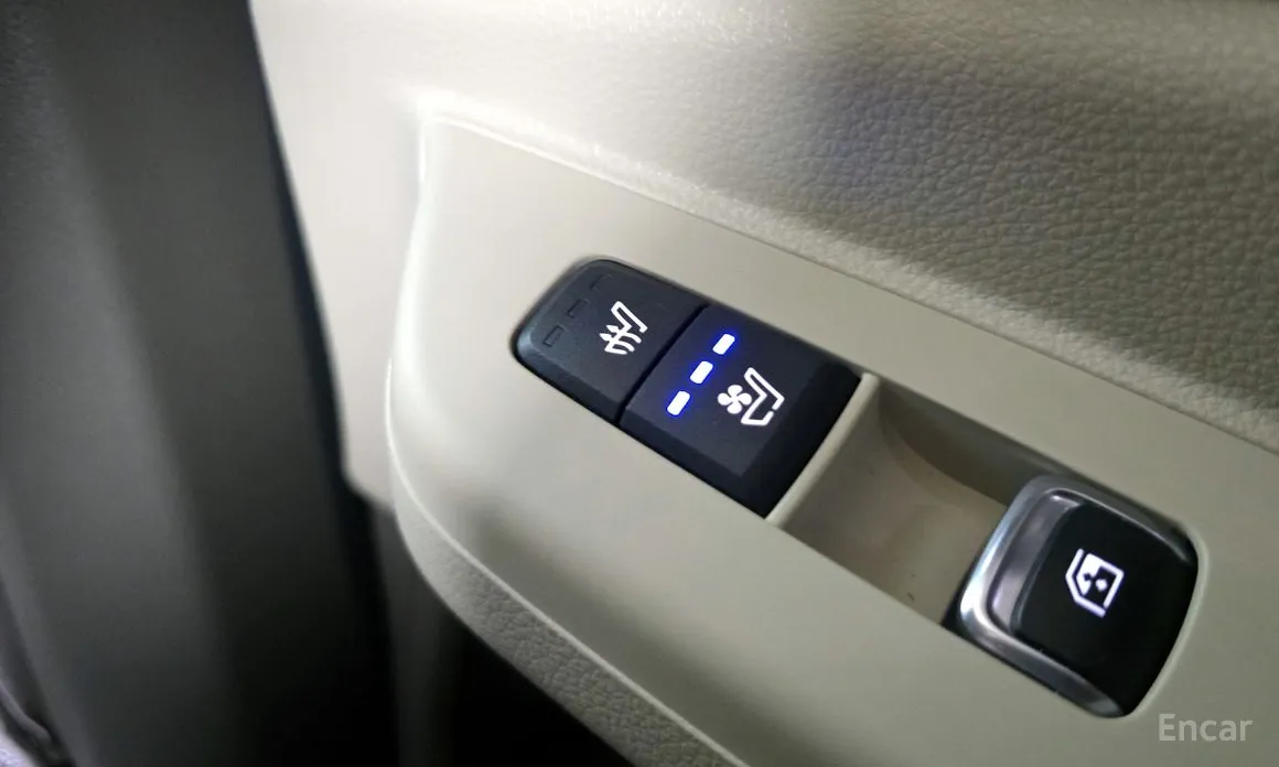 Фото 19 - Kia Carnival