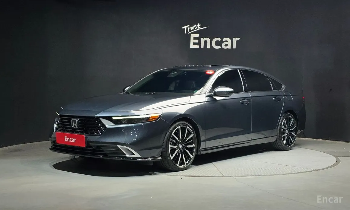 Фото 1 - Honda Accord