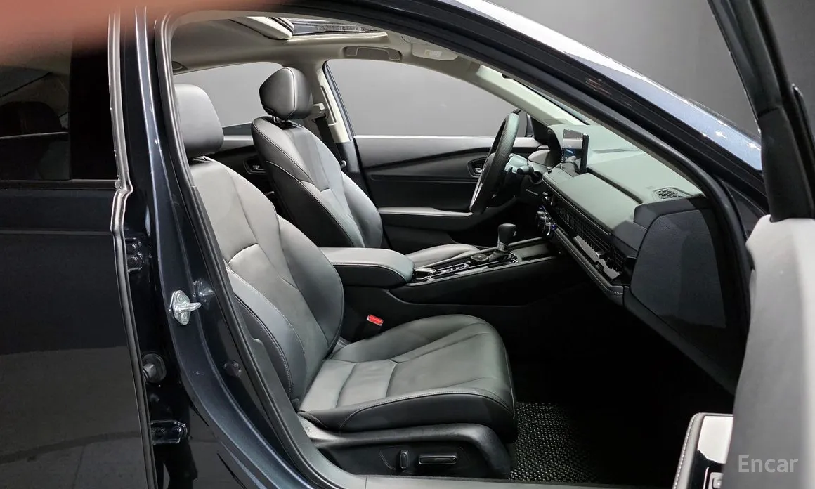 Фото 10 - Honda Accord