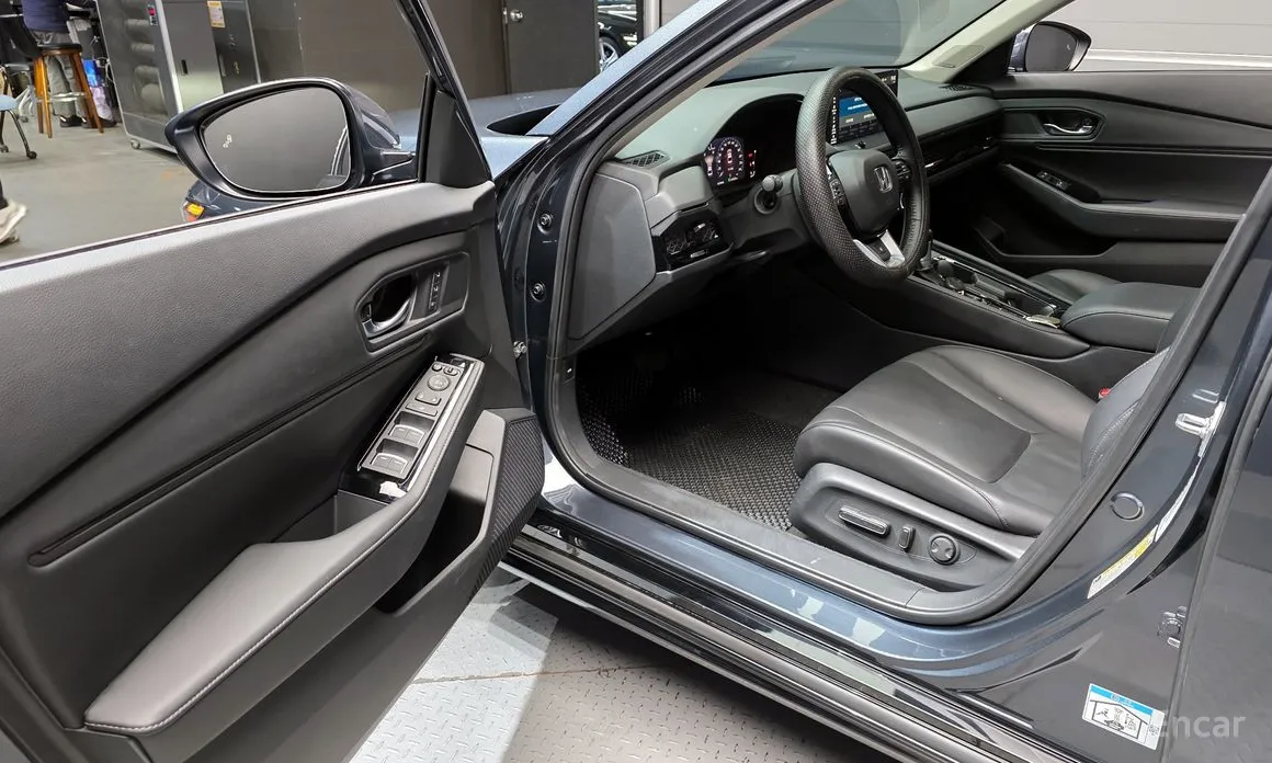 Фото 11 - Honda Accord