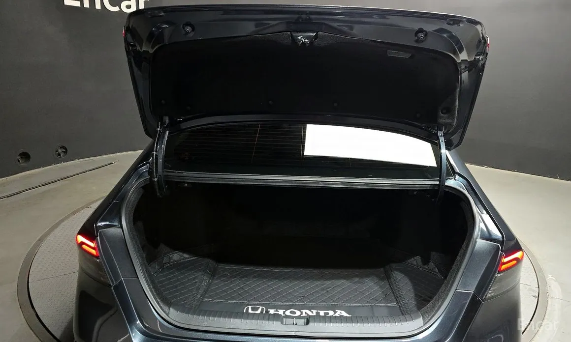 Фото 20 - Honda Accord