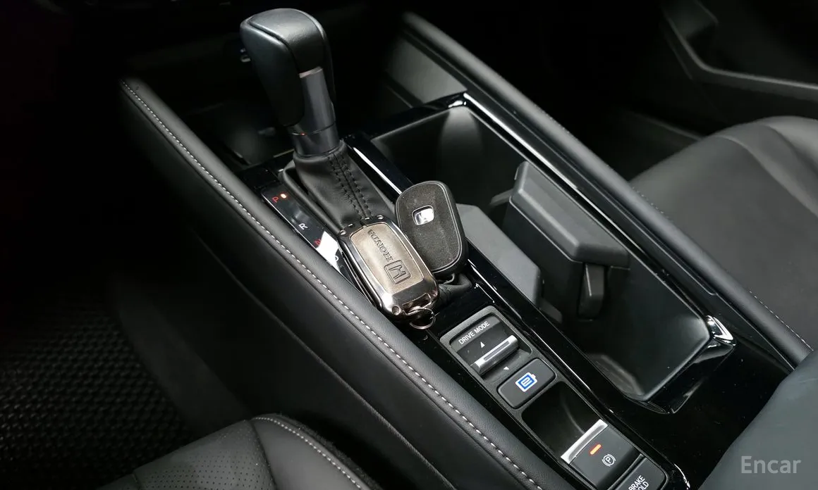 Фото 9 - Honda Accord