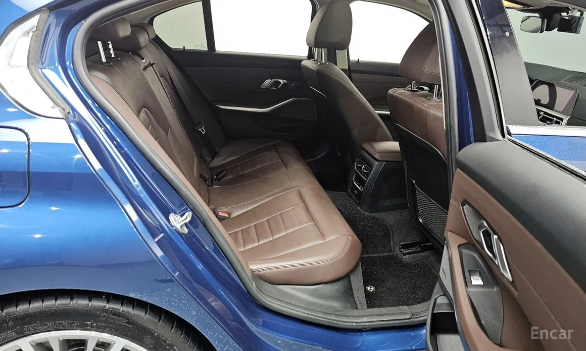 Фото 12 - BMW 3 Series