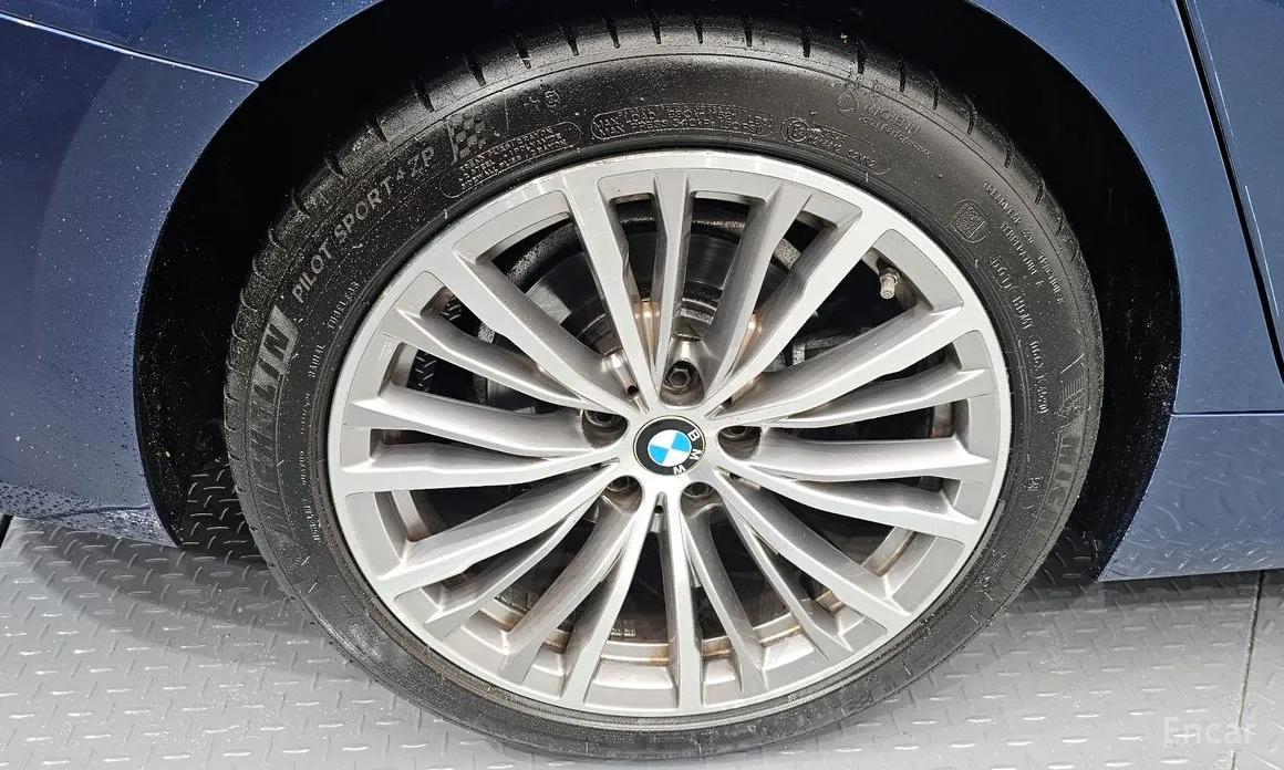 Фото 5 - BMW 3 Series