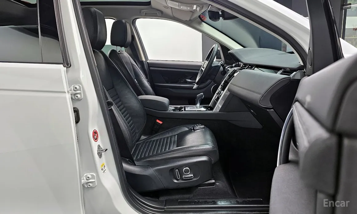 Фото 10 - Land Rover Discovery Sport