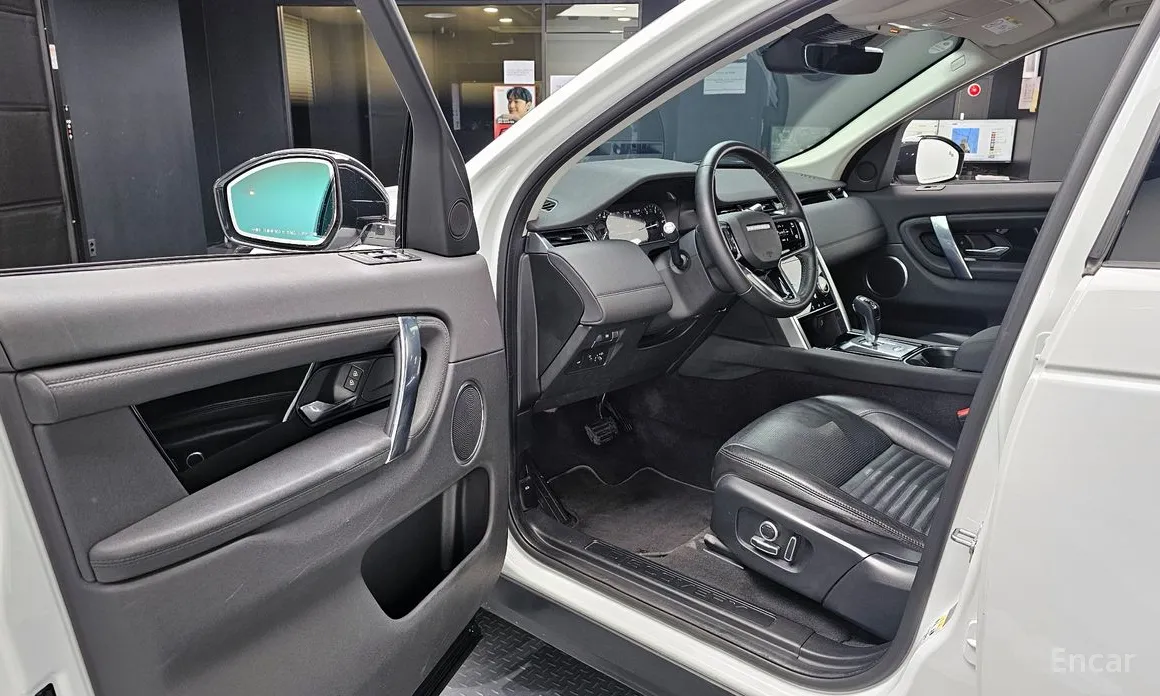 Фото 11 - Land Rover Discovery Sport