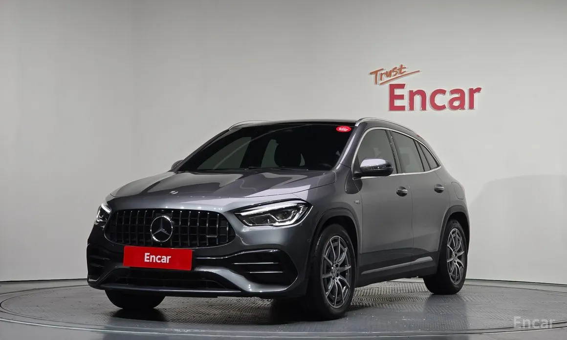 Фото 1 - Mercedes-Benz GLA-Class