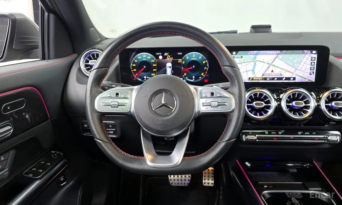 Фото 13 - Mercedes-Benz GLA-Class