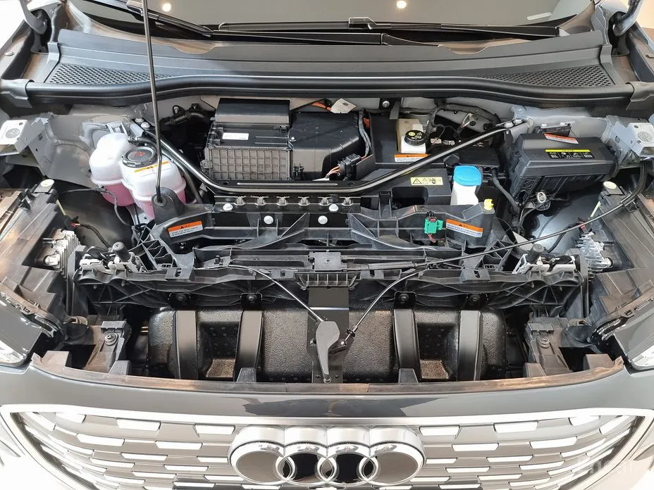 Фото 6 - Audi Q4 e-tron