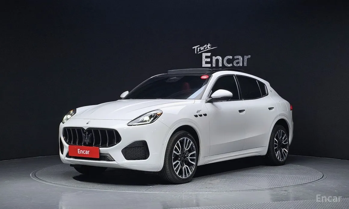 Фото 1 - Maserati Grecale