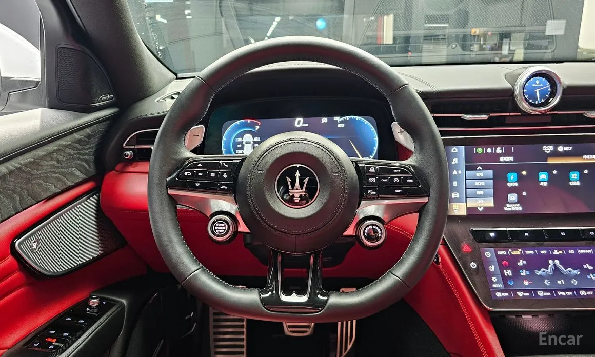 Фото 13 - Maserati Grecale