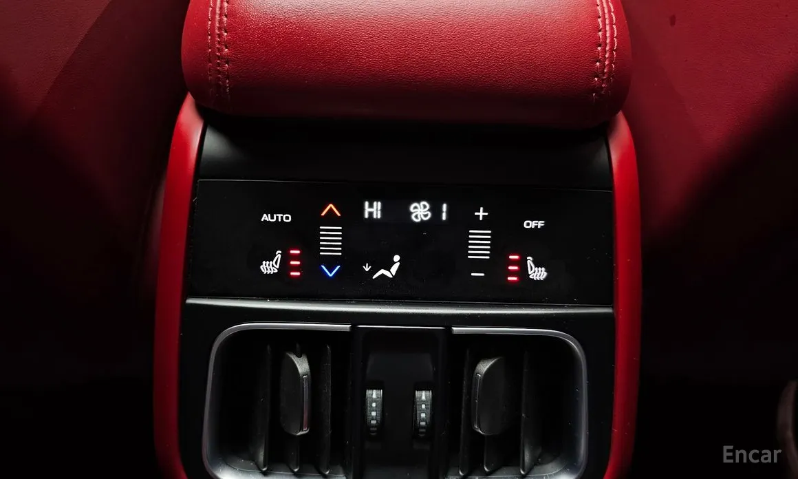 Фото 19 - Maserati Grecale