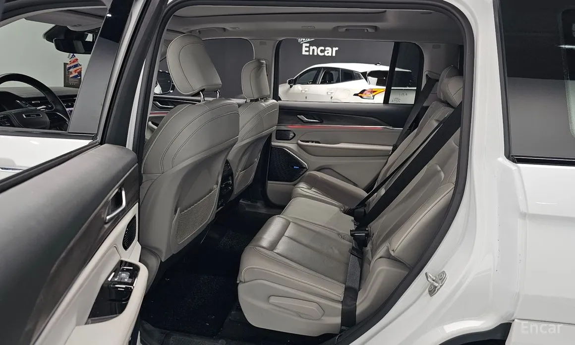 Фото 11 - Jeep Cherokee