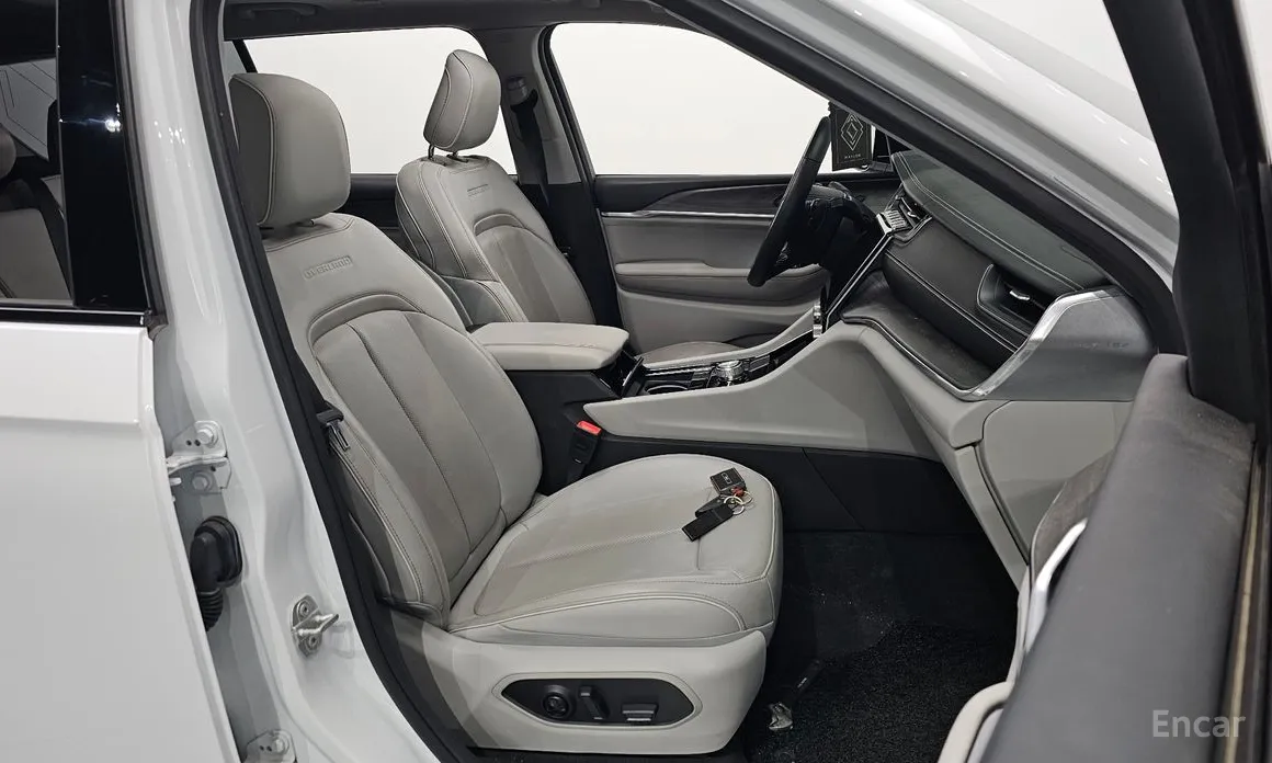 Фото 12 - Jeep Cherokee