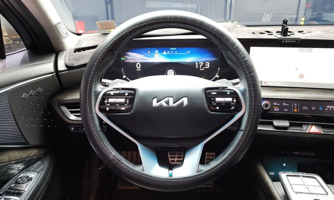 Фото 13 - Kia K8