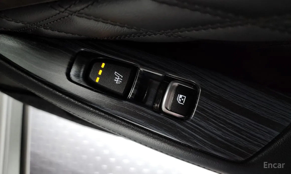 Фото 17 - Kia K8