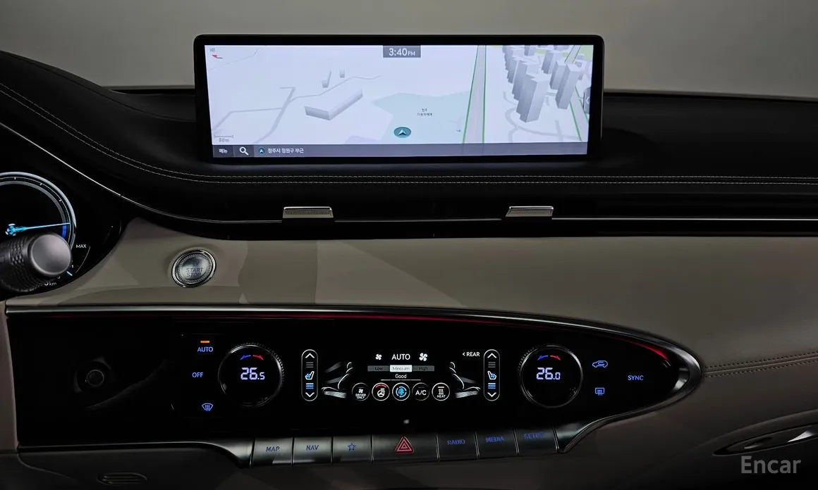 Фото 15 - Genesis GV70