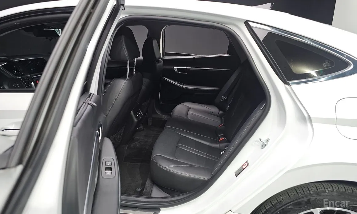 Фото 11 - Hyundai Sonata