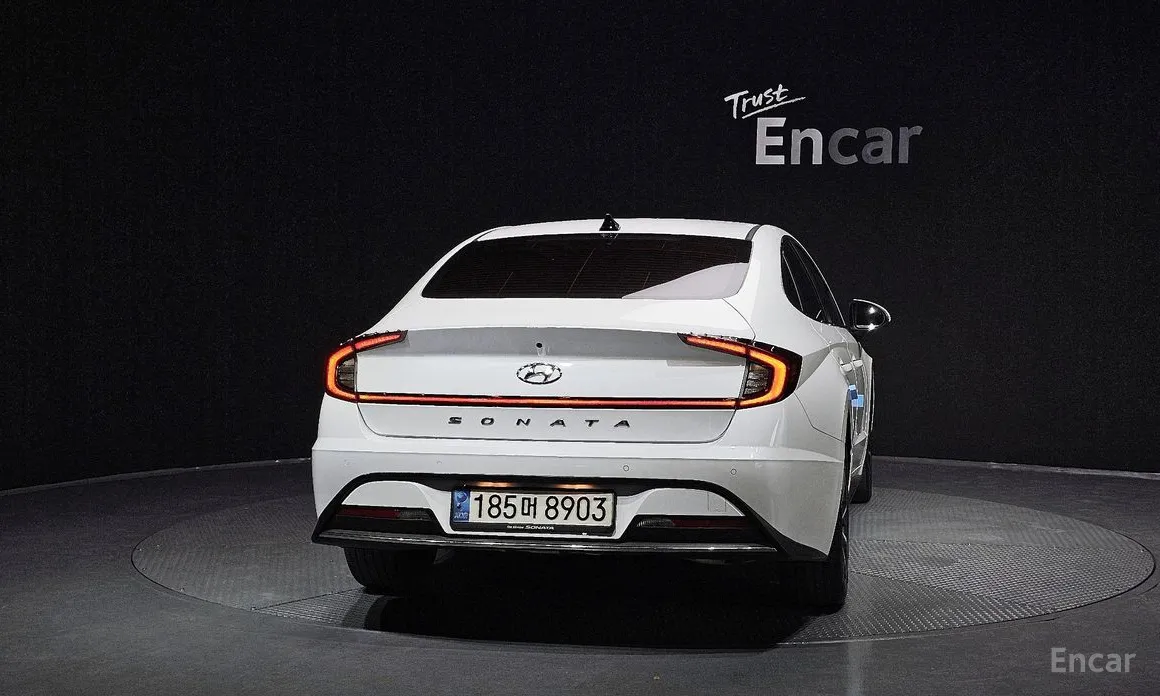 Фото 4 - Hyundai Sonata