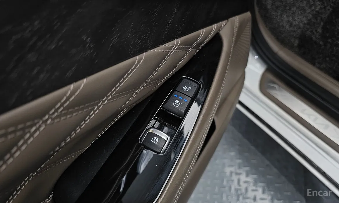 Фото 18 - Kia K8