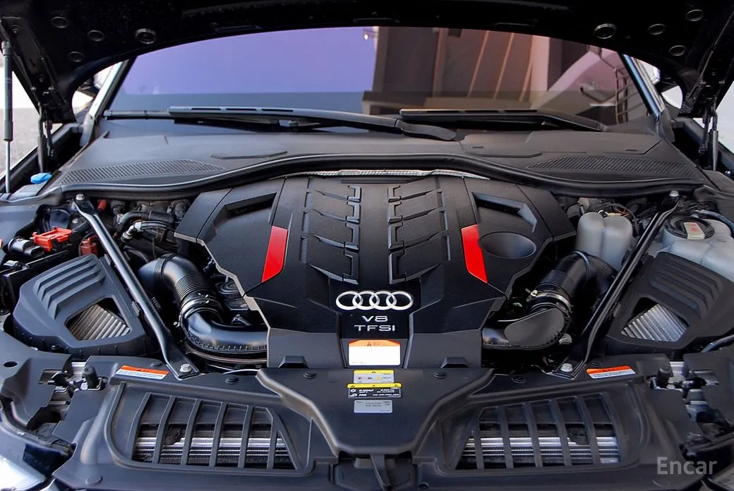 Фото 20 - Audi S8