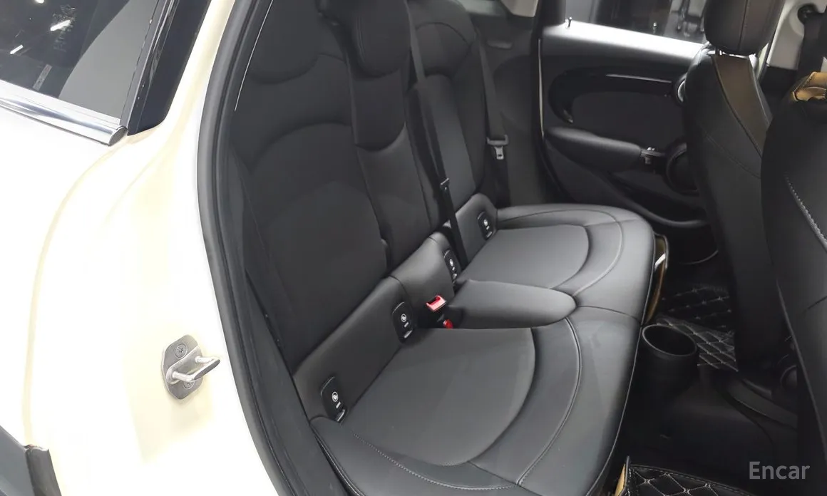 Фото 12 - Mini Cooper